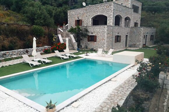 Stone House Κότρωνας