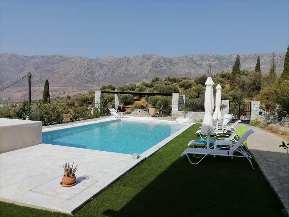 Stone House Κότρωνας
